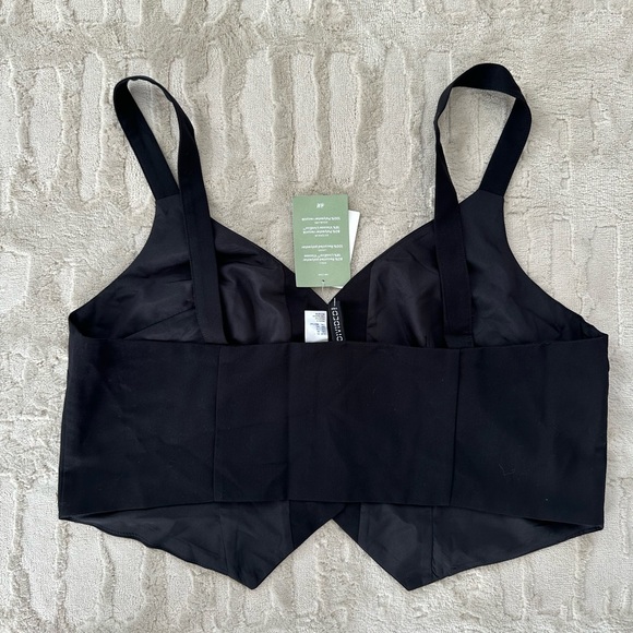 H&M Button-Up Top NWT - Picture 2 of 3